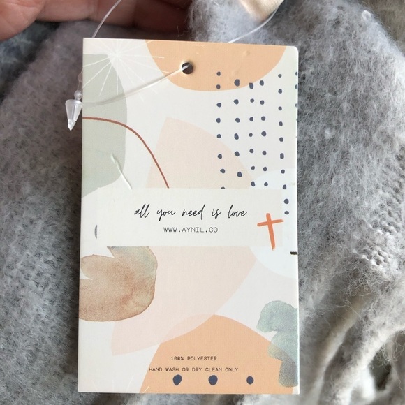 Ombre Gray Heather And White Striped Scarf - Picture 4 of 12